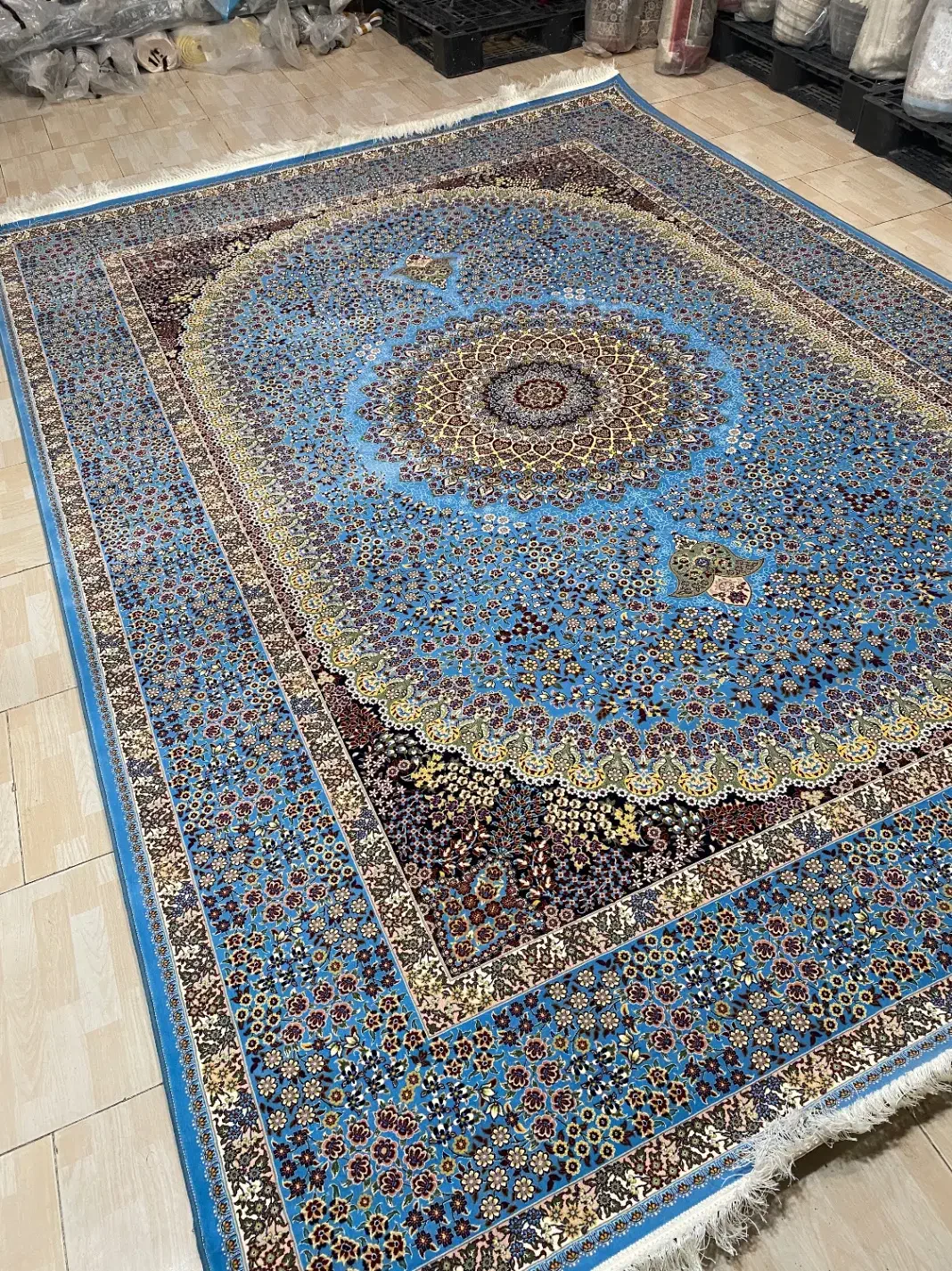 فرش ۹ متری ۱۲۰۰ شانه نخ تمام اکرولیک تراکم ۳۶۰۰|فرش|تهران, سیروس|دیوار