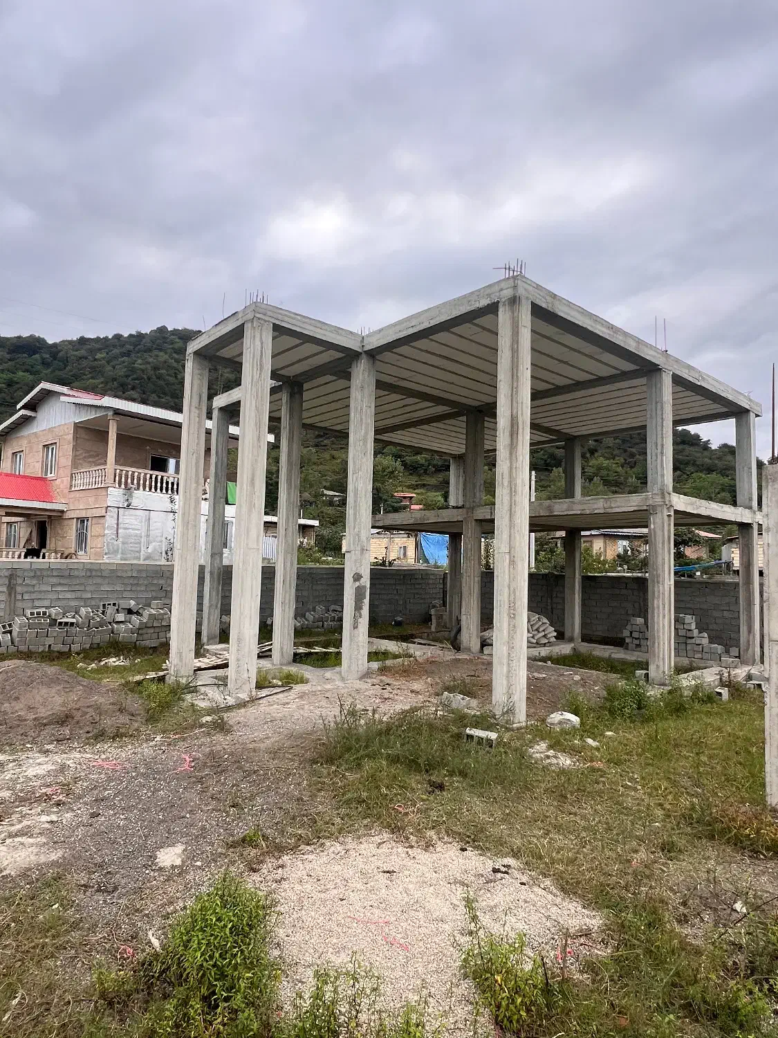 ویلا دوبلکس نیمه آماده|فروش خانه و ویلا|حویق, |دیوار