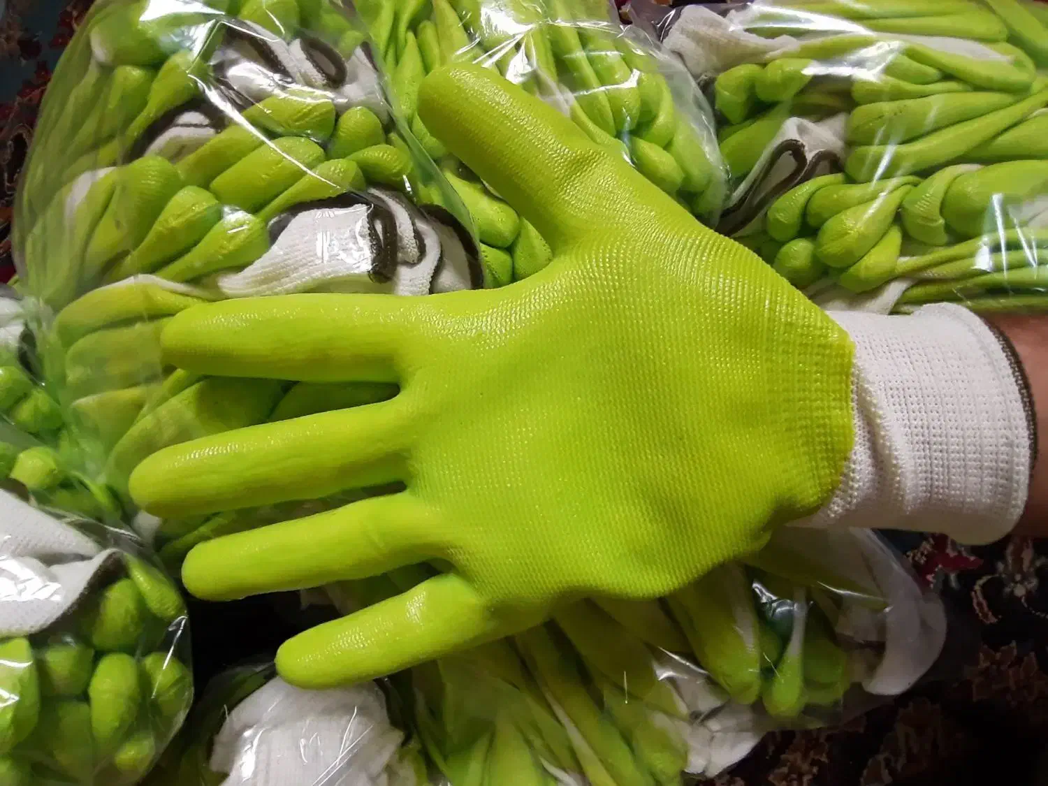 دستکش کار|لباس|زنجان, |دیوار