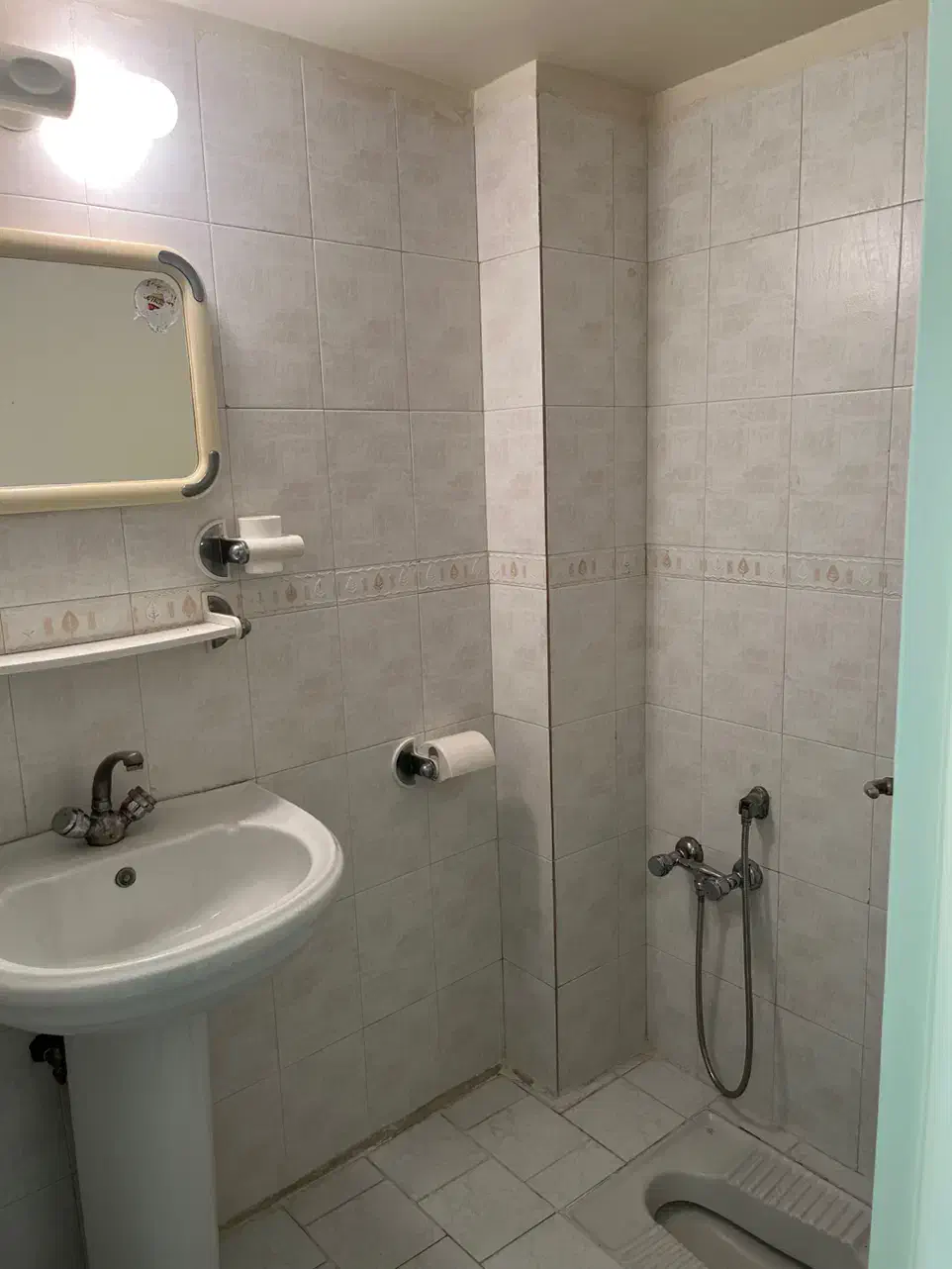 60م1خ تخلیه ط3بااسانسورغ میدان7حوض