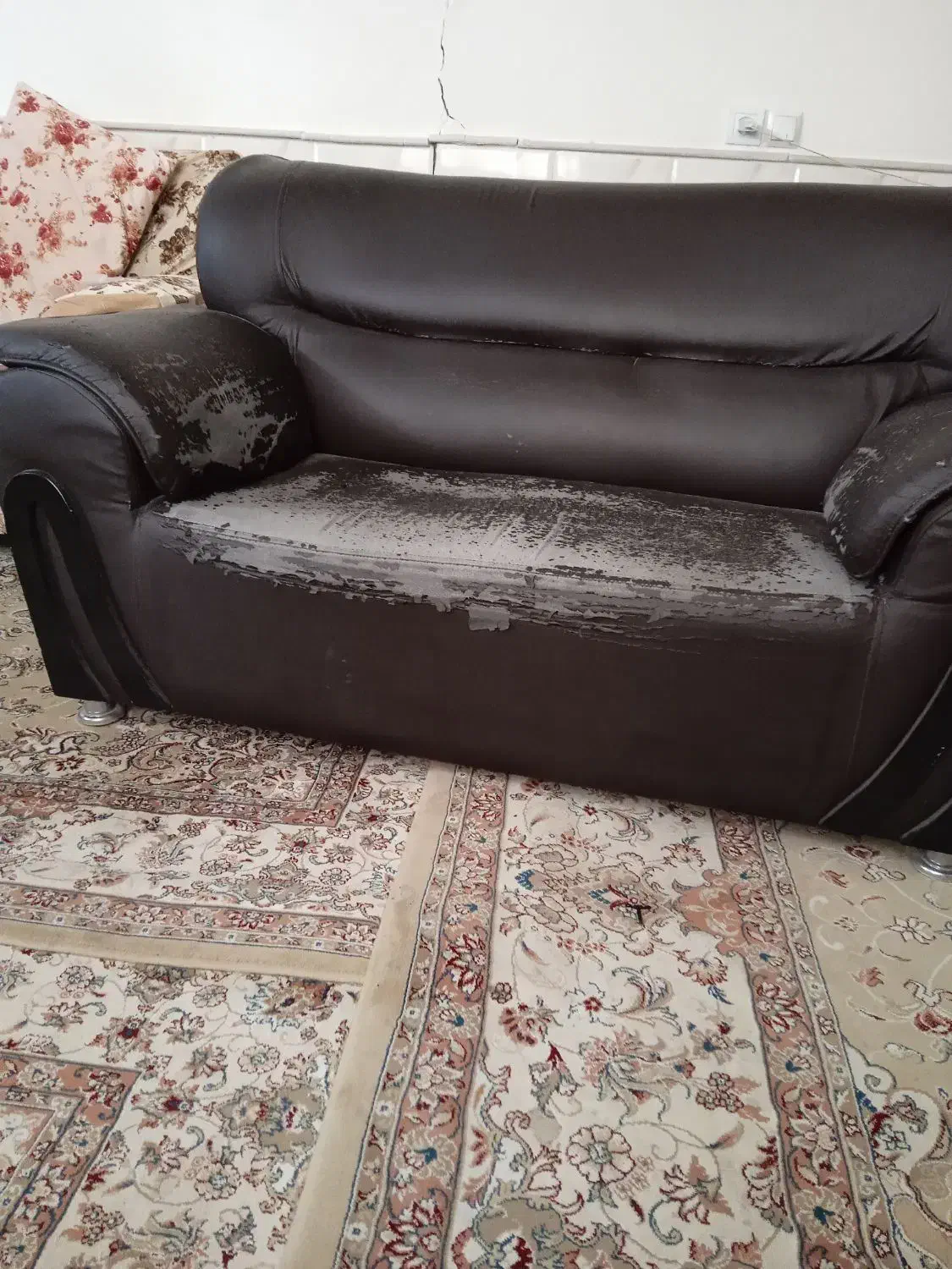 مبل راحتی ۷ نفره با کاور|مبلمان خانگی و میز عسلی|نیشابور, خیام|دیوار