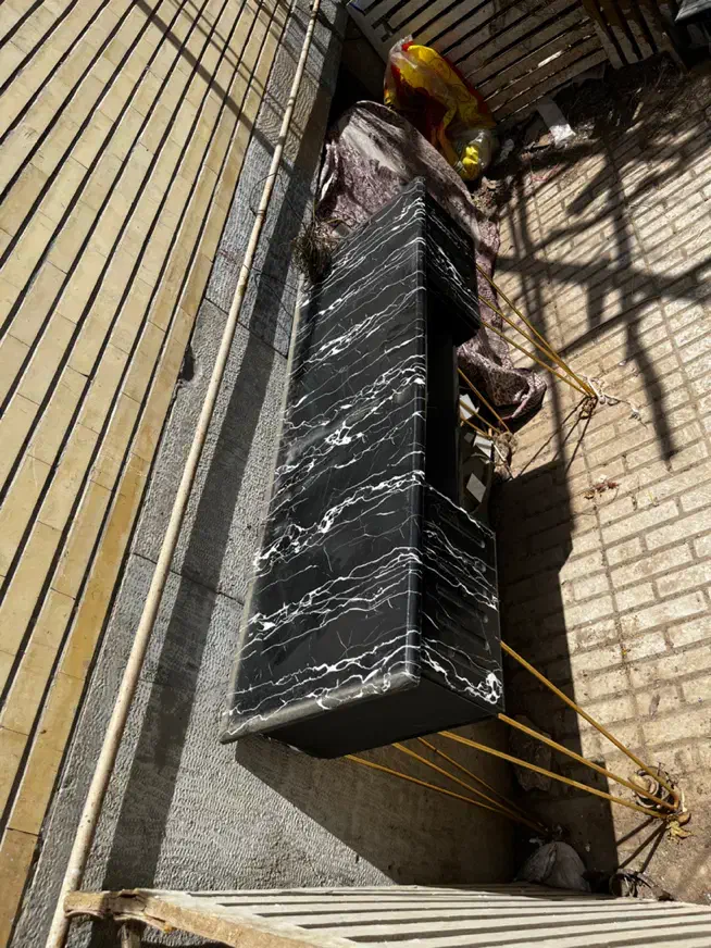 میز ناخن، صندلی، اینه|آرایشگاه و سالن‌های زیبایی|اصفهان, حسین‌آباد|دیوار