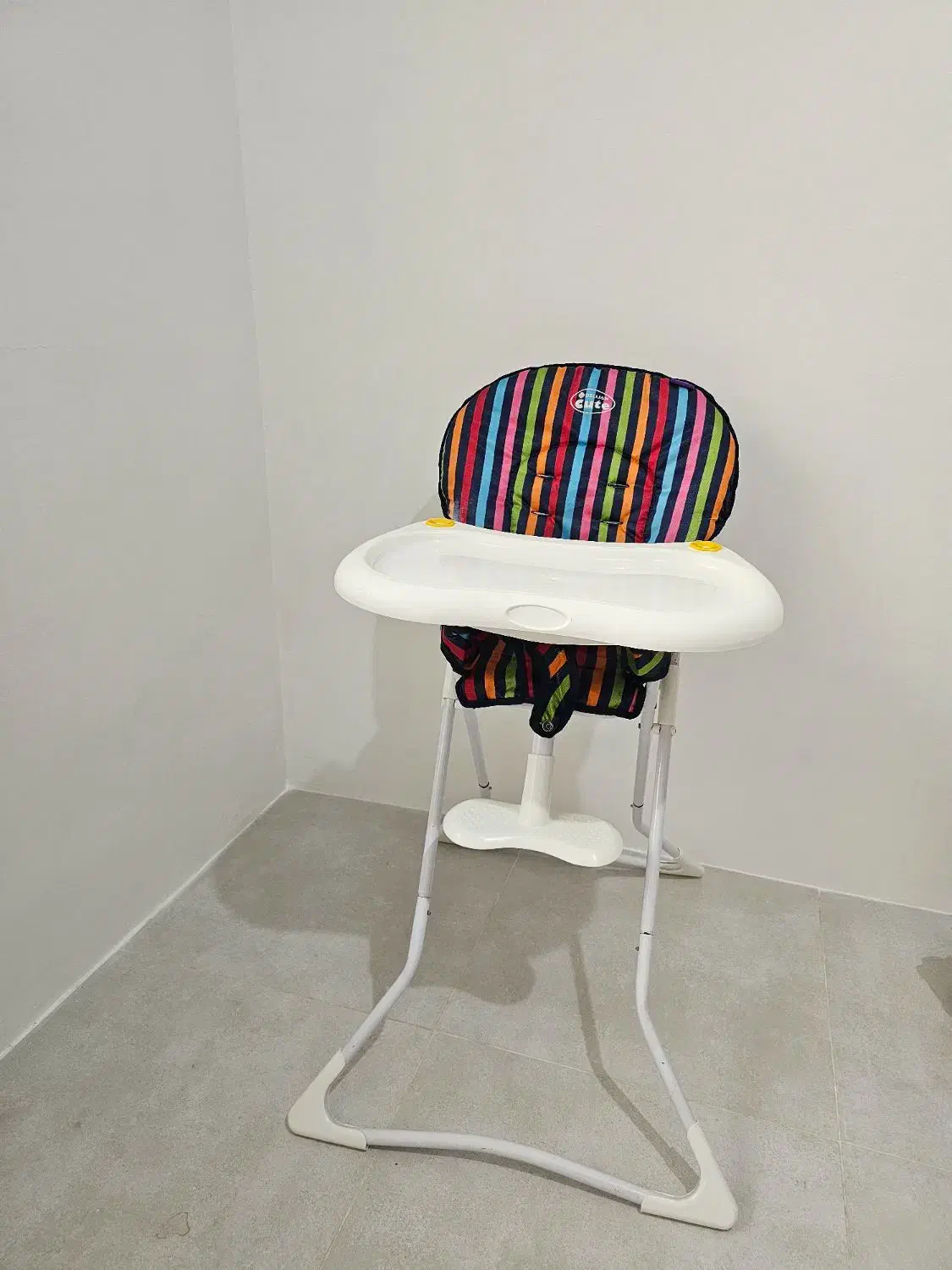 صندلی غذای کودک|اسباب و اثاث بچه|بندر انزلی, معلم|دیوار