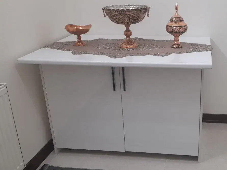 میز جزیره و لوستر|مبلمان خانگی و میز عسلی|شاهین‌شهر, عطار|دیوار
