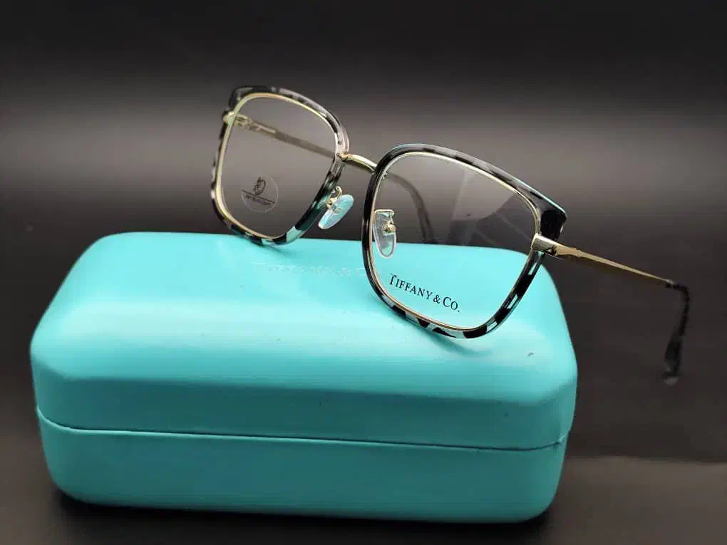 عینک طبی کیش|زیورآلات و اکسسوری|کیش, |دیوار