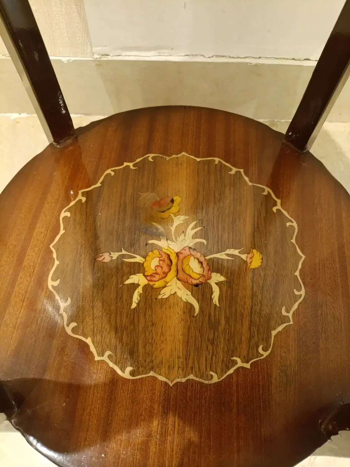 میز تلفن|میز تلفن|میانه, |دیوار