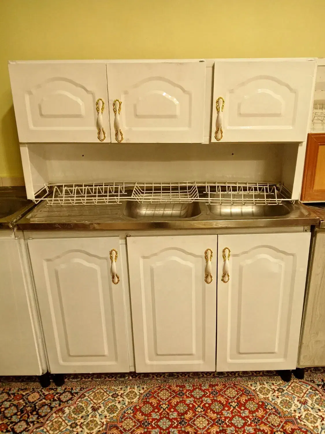 کابینت باسینگ ۵دس تمیز وسالم|مصالح و تجهیزات ساختمان|بروجرد, |دیوار