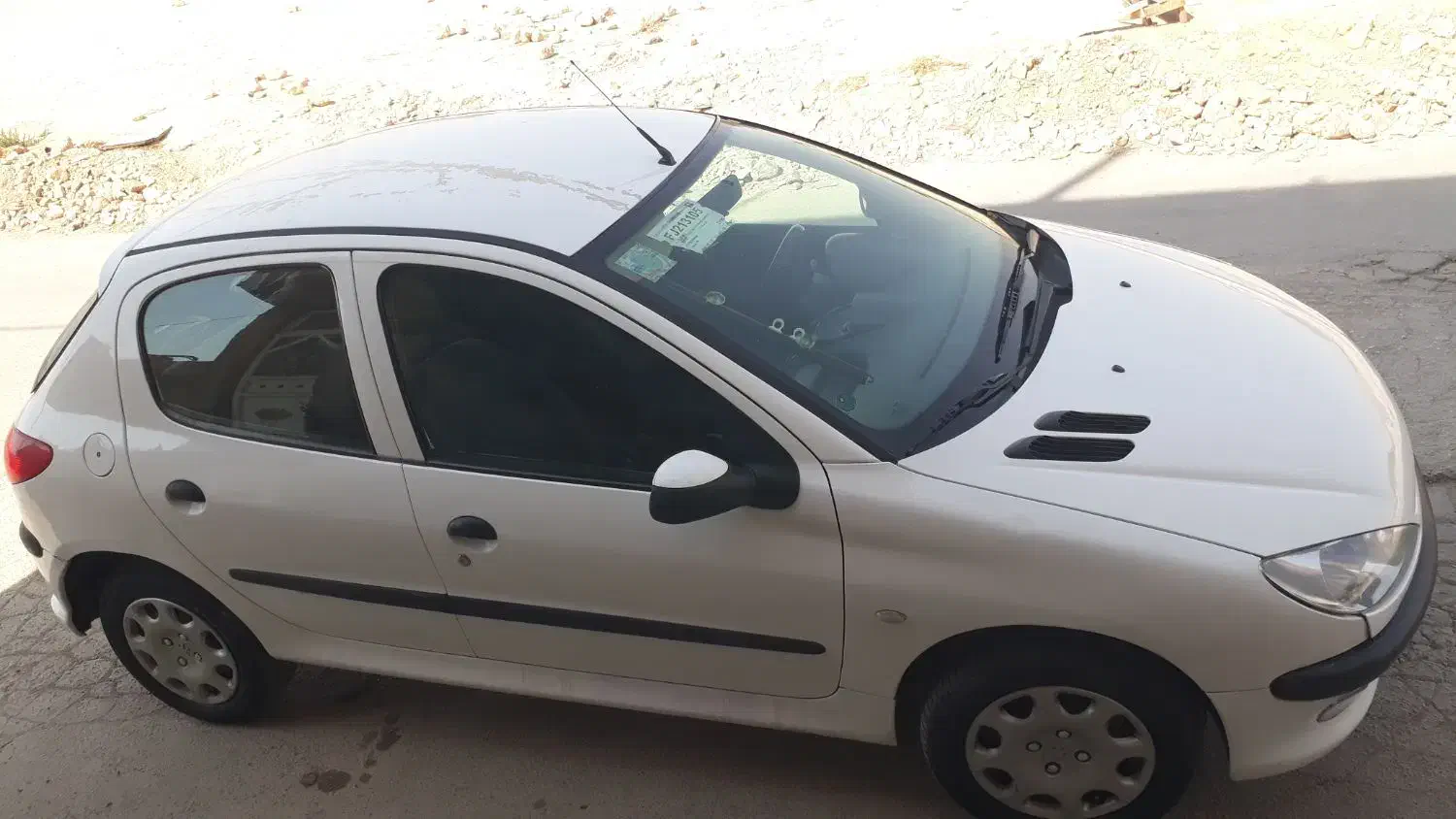 ماشین ۲۰۶ مدل ۹۴ در حدتیپ ۲|خودرو سواری و وانت|فیروزآباد (فارس), |دیوار