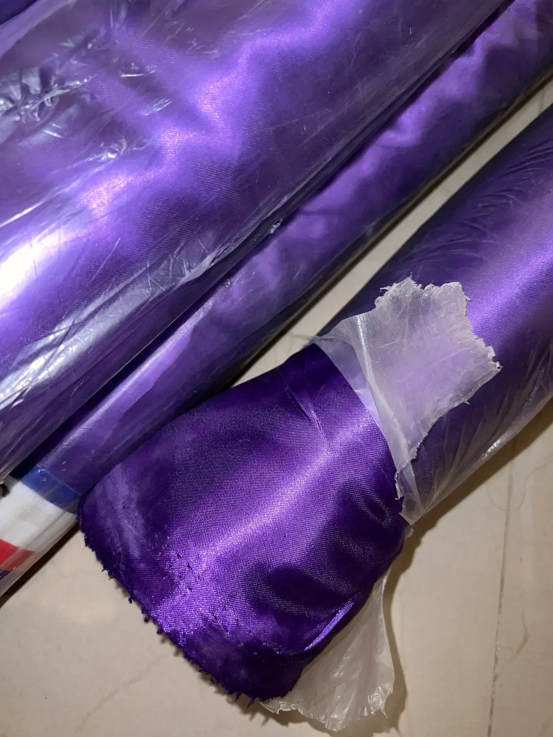 پارچه ساتن خارجی بنفش|لوازم خیاطی و بافتنی|ساری, |دیوار