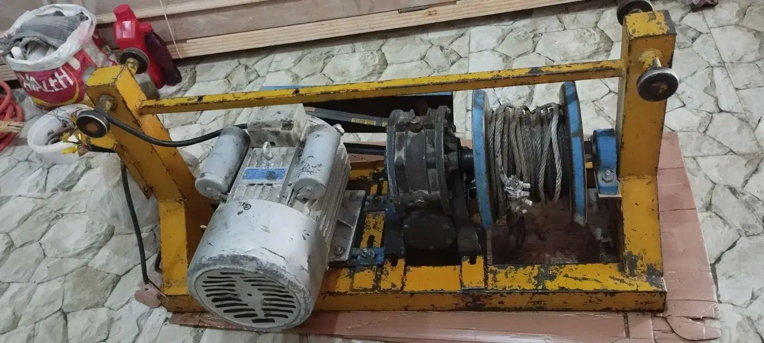 بالابر ساختمانی فروشی.|مصالح و تجهیزات ساختمان|ایلام, |دیوار