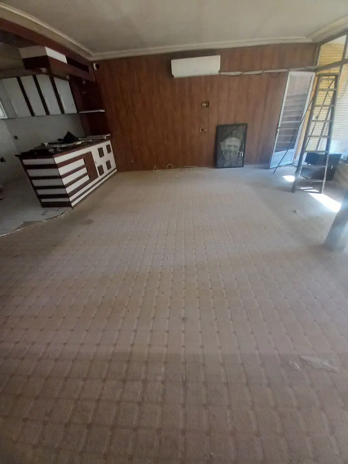 موکت سالن|موکت|اصفهان, برازنده|دیوار