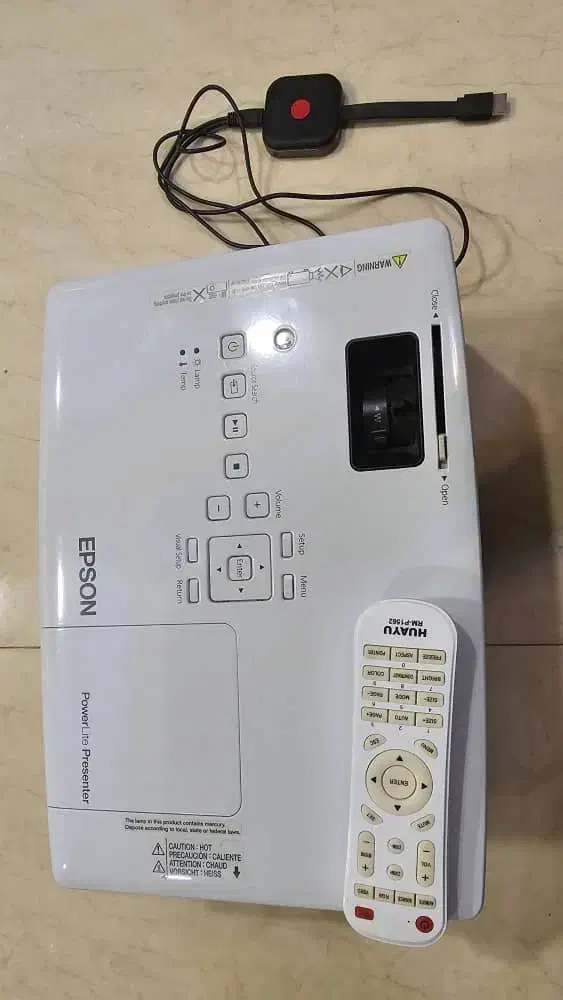 ویدئو پروجکتور اپسون اصلی|تلویزیون و پروژکتور|پیشوا, |دیوار