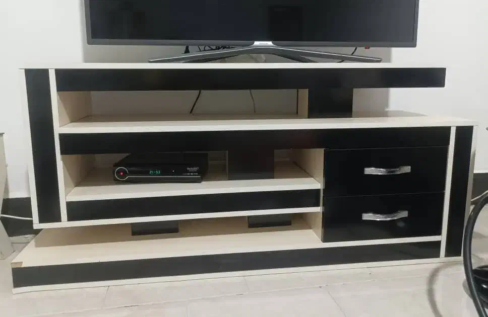 میز تلوزیون و جا کفشی|میز تلویزیون|نسیم‌شهر, |دیوار