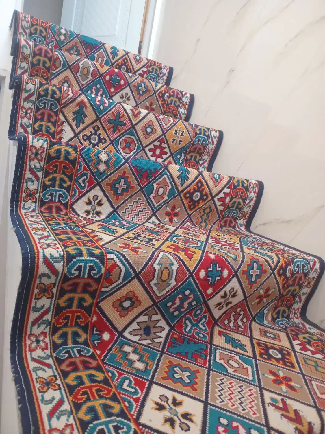 گلیم پله|گلیم، جاجیم، گبه|قم, آذر (نکویی)|دیوار