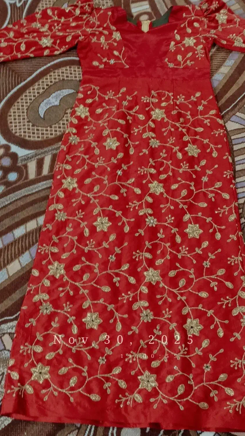 لباس ساتن|لباس|میناب, |دیوار