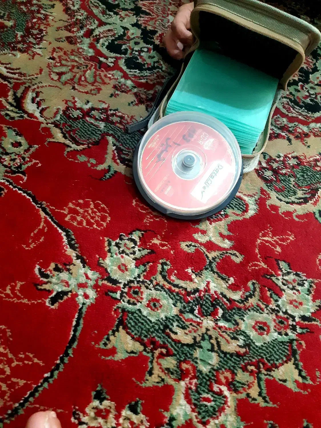 کیف وجای سی دی تمیزوسالم|قطعات و لوازم جانبی رایانه|سمنان, |دیوار