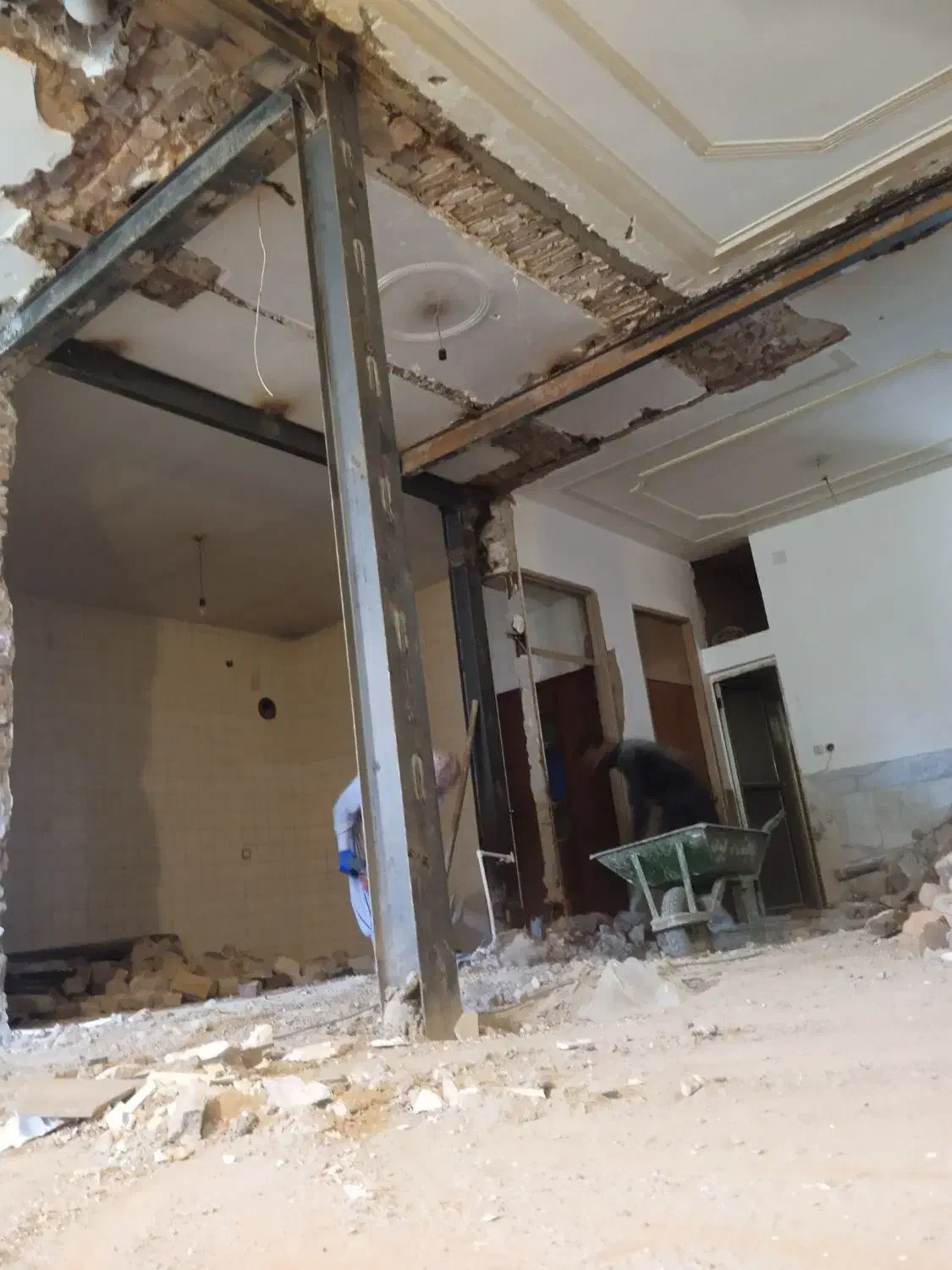 تغییر ساختمان تخریب باپیکور پل ستون استابنا جوشکار|خدمات پیشه و مهارت|زاهدان, |دیوار