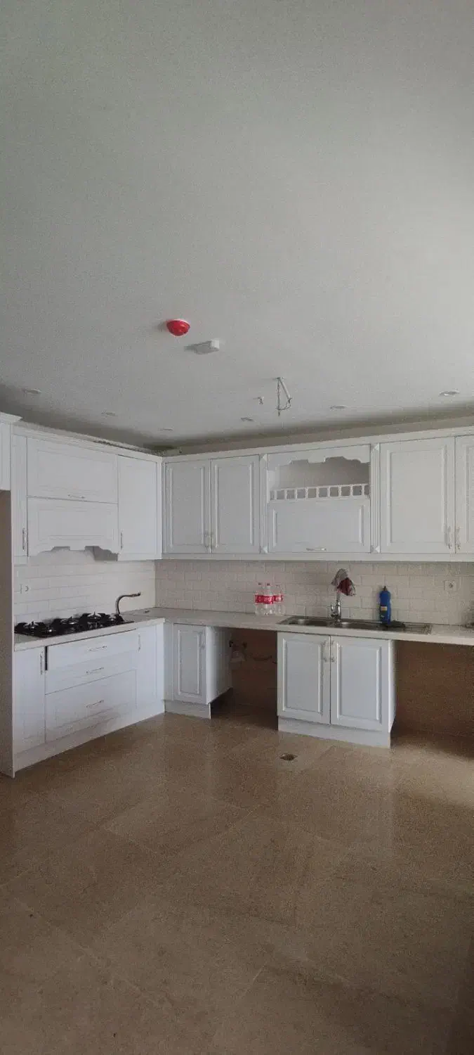 ۱۴۰متر/۲خواب/جماران/نوساز و اکاریون