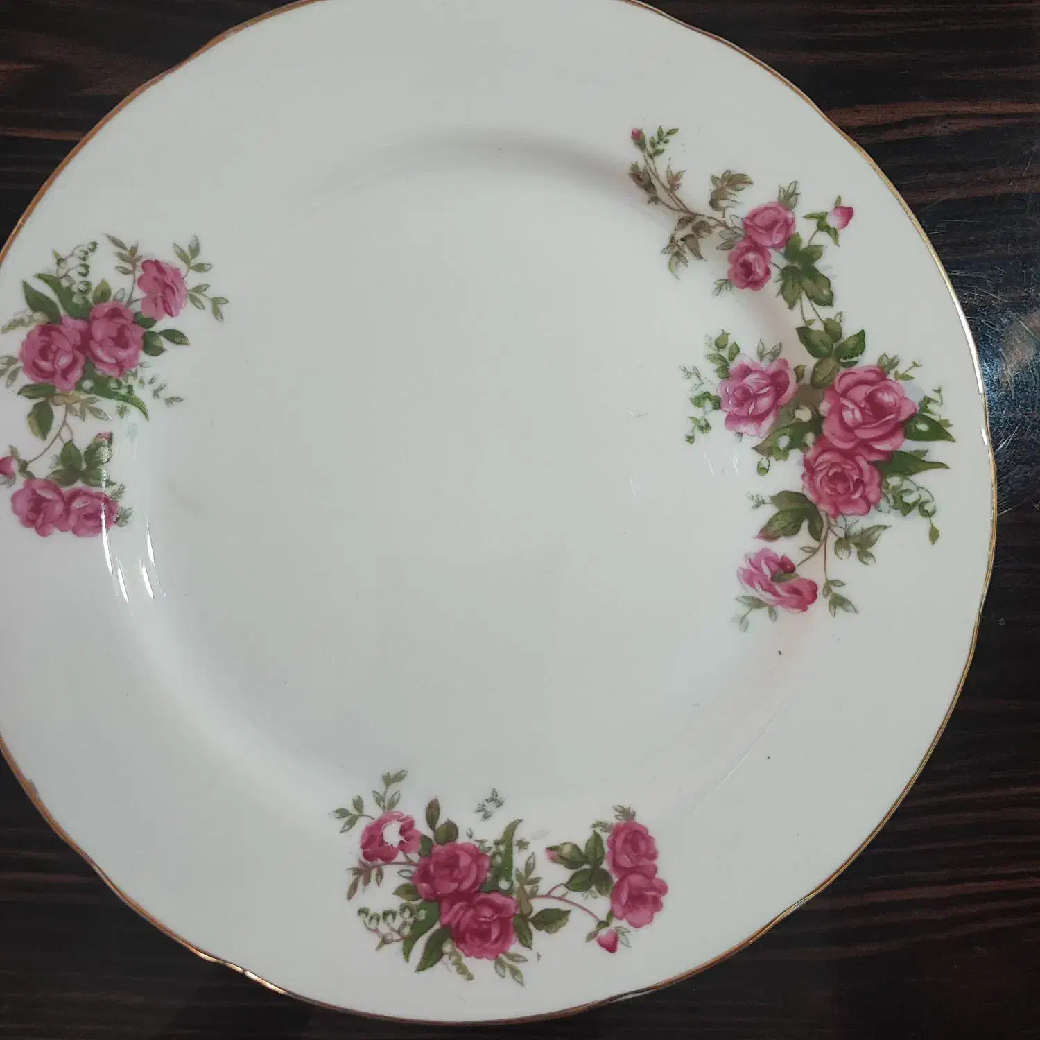 گل سرخی|ظروف سرو و پذیرایی|مشهد, هفت تیر (نه دره)|دیوار