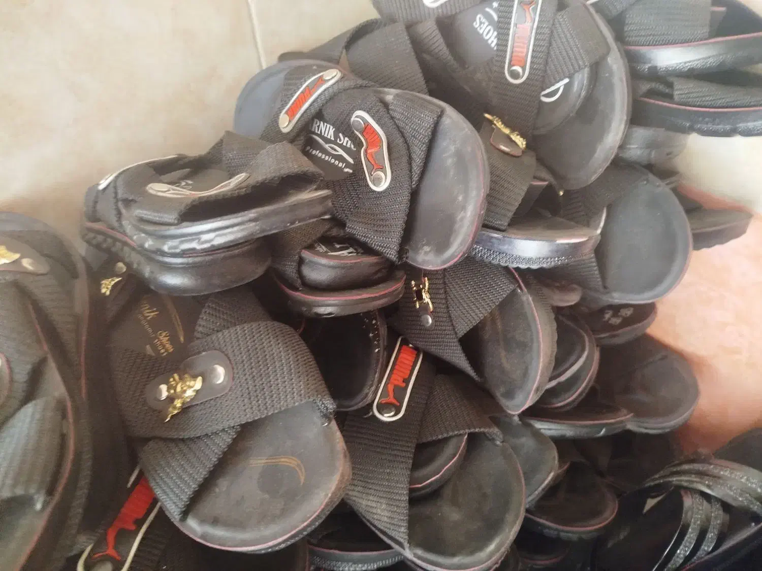 دنپای مردونه زنونه|کیف، کفش، کمربند|قم, شهر قائم|دیوار