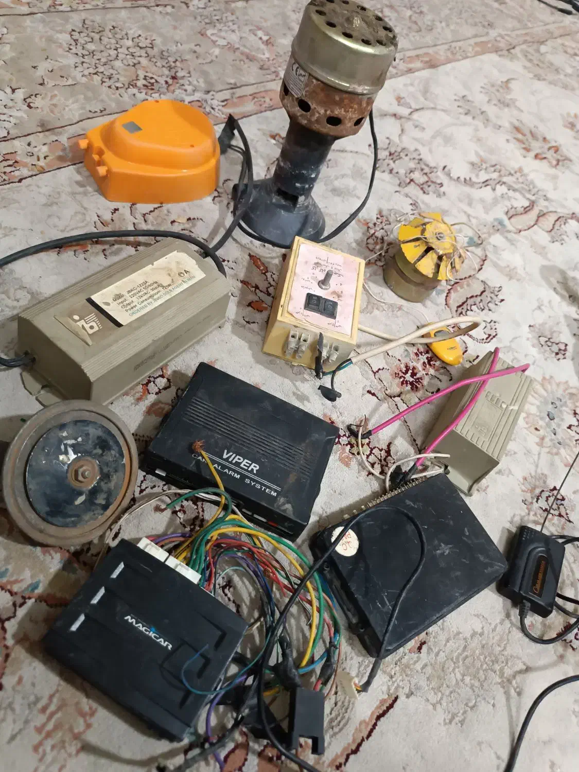 دزدگیر پمپ کولر تلفن بوق|قطعات یدکی و لوازم جانبی|مشهد, شهید رضوی|دیوار