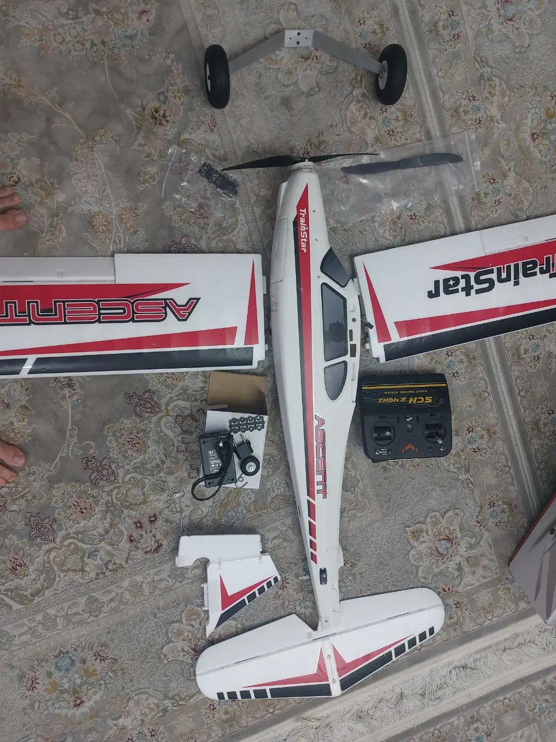 هواپیما رادیو کنترلی ارسی|اسباب‌‌بازی|ری, علایین|دیوار