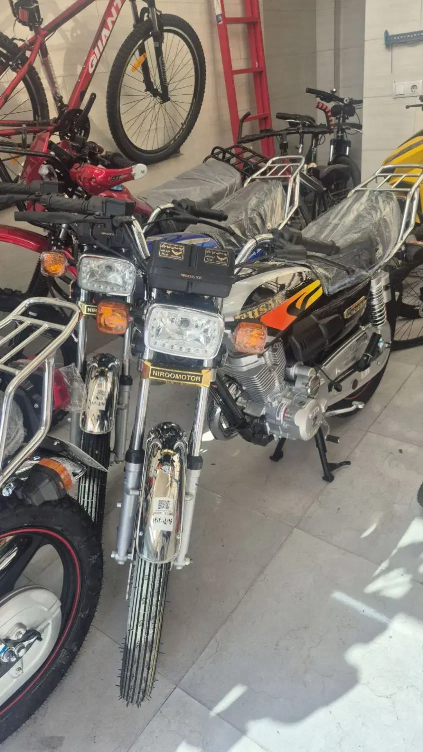 موتور هندا ۲۰۰ccهمتاز و دینو۲۰۰cc احسان|موتورسیکلت|رشت, پاستوریزه|دیوار