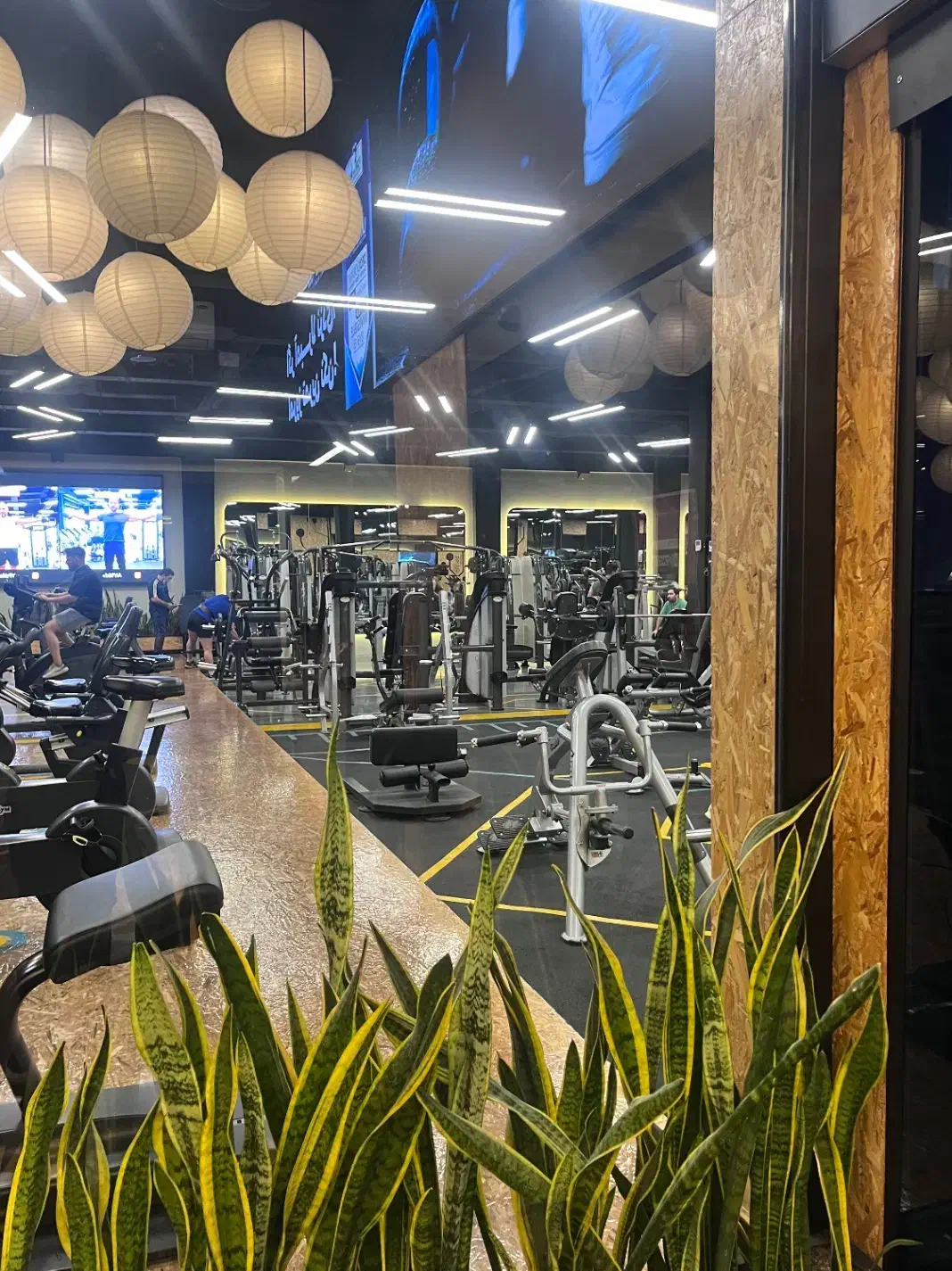 نیرو خدمات باشگاه|استخدام سرایداری و نظافت|تهران, تجریش|دیوار