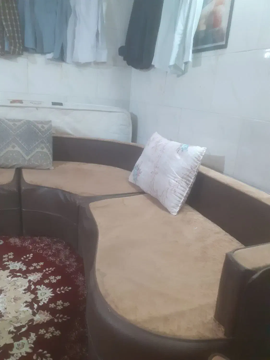 مبل به قیمت مفت|مبلمان خانگی و میز عسلی|قم, نیروگاه|دیوار