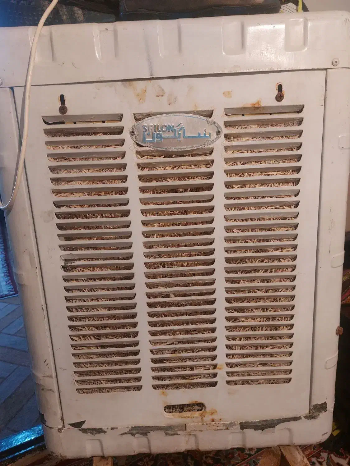 کولر و گلدان و تابلو|گل مصنوعی|میانه, |دیوار