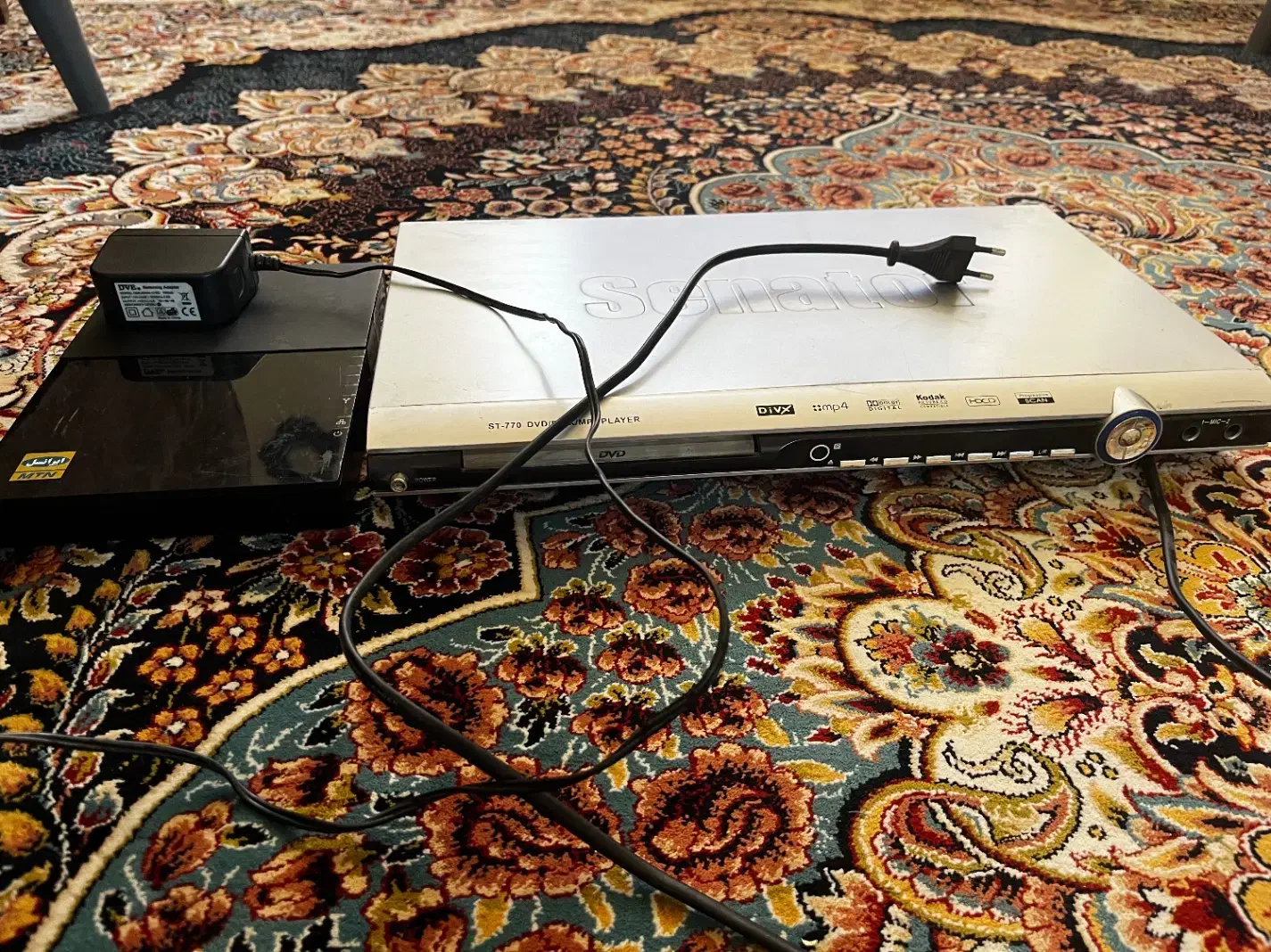 یک‌ عدد دستگاه دی وی دی مدل senator|پخش‌کننده DVD و ویدیو|اصفهان, ملک‌شهر|دیوار