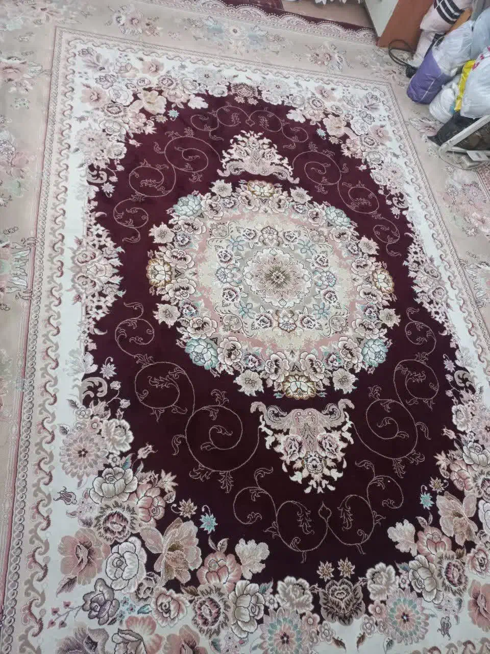 فرش ۱۲متری نخ یه با بارشوسته شده تمیز تمیز|فرش|شاندیز, |دیوار