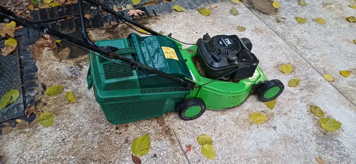 چمن زن المانی|ابزارآلات|تهران, دروس|دیوار