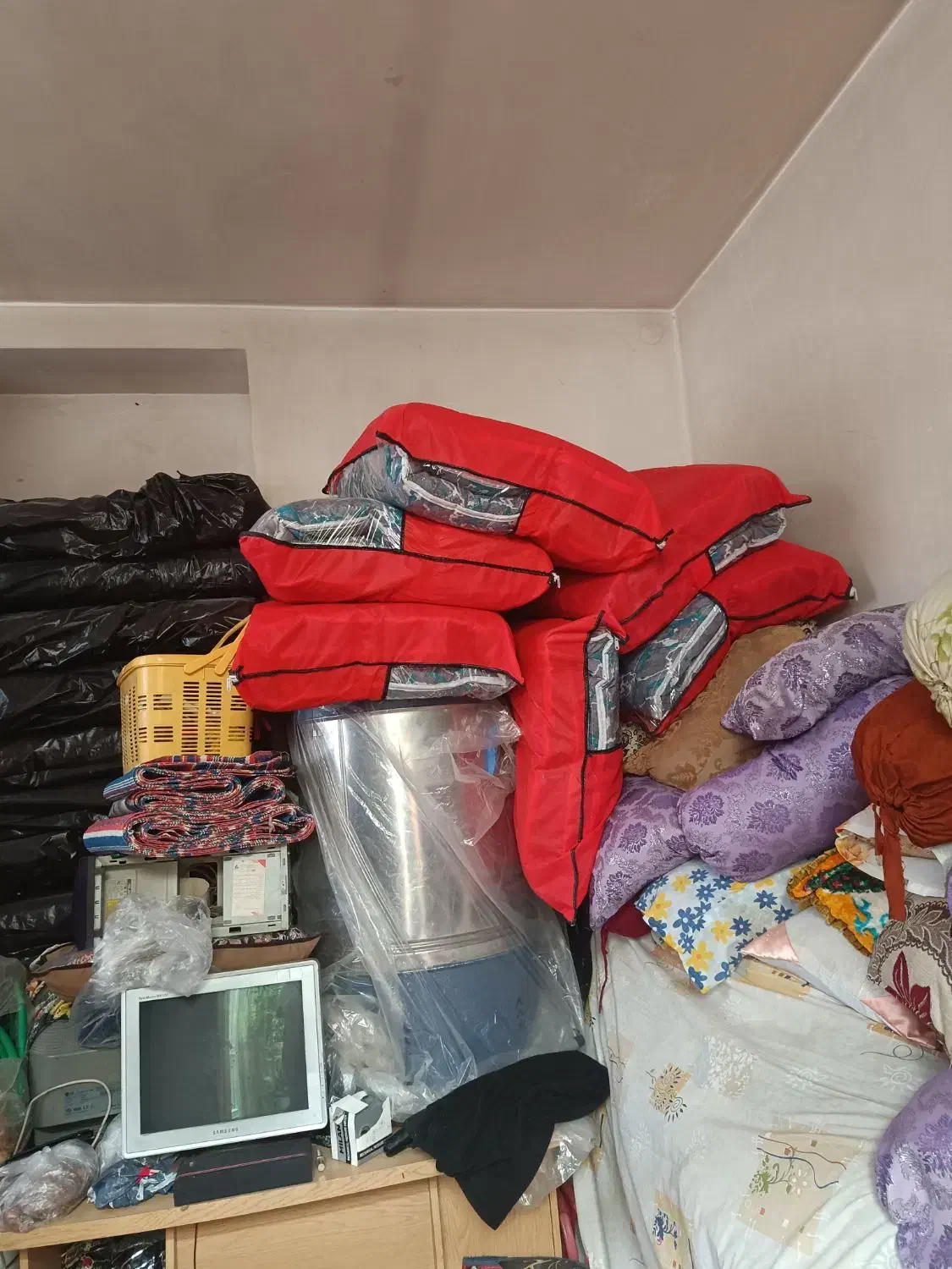 تشک|تشک تختخواب|کرمان, |دیوار