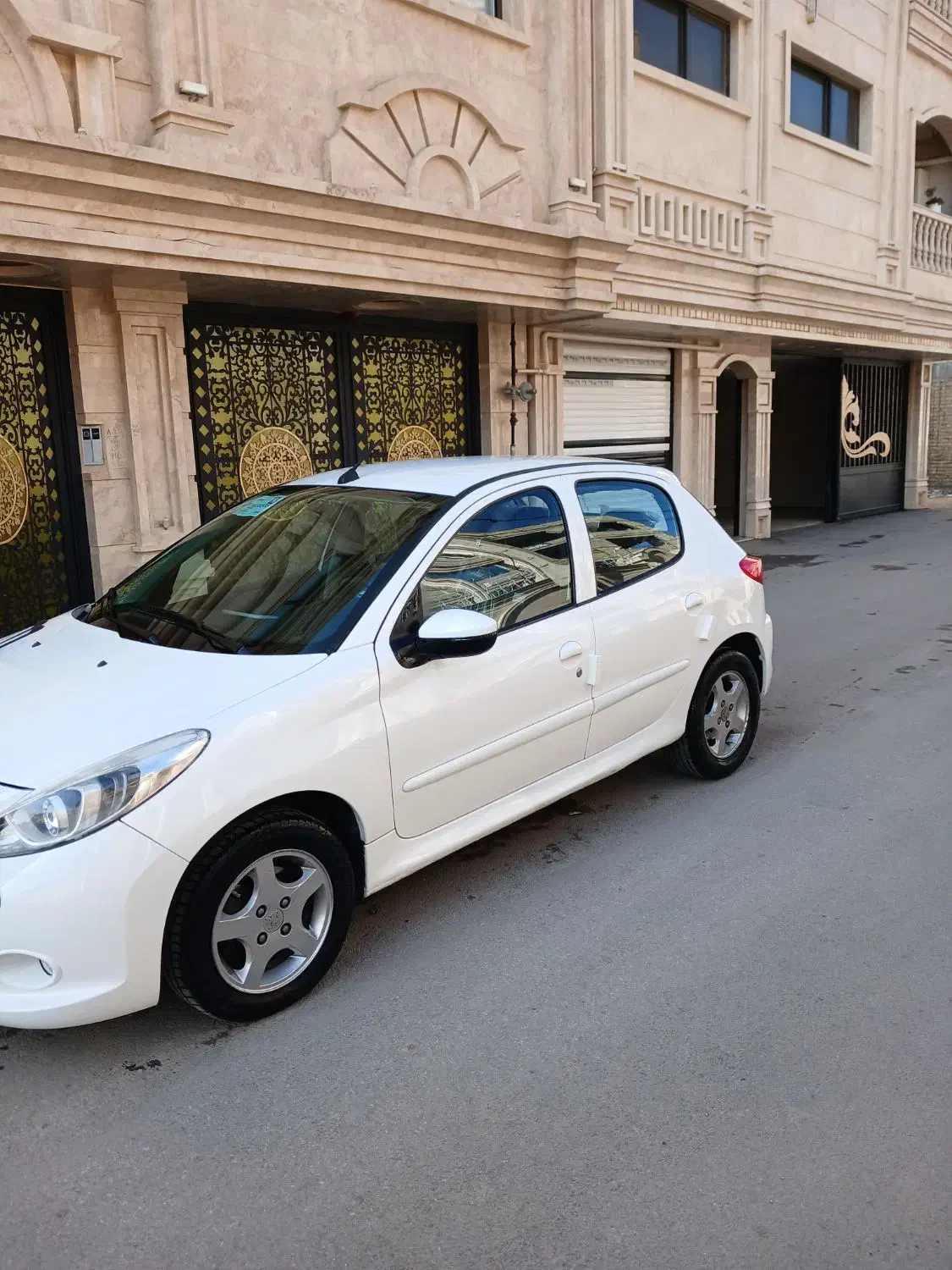 ۲۰۷مدل۹۶|خودرو سواری و وانت|شیراز, پارک آزادی|دیوار