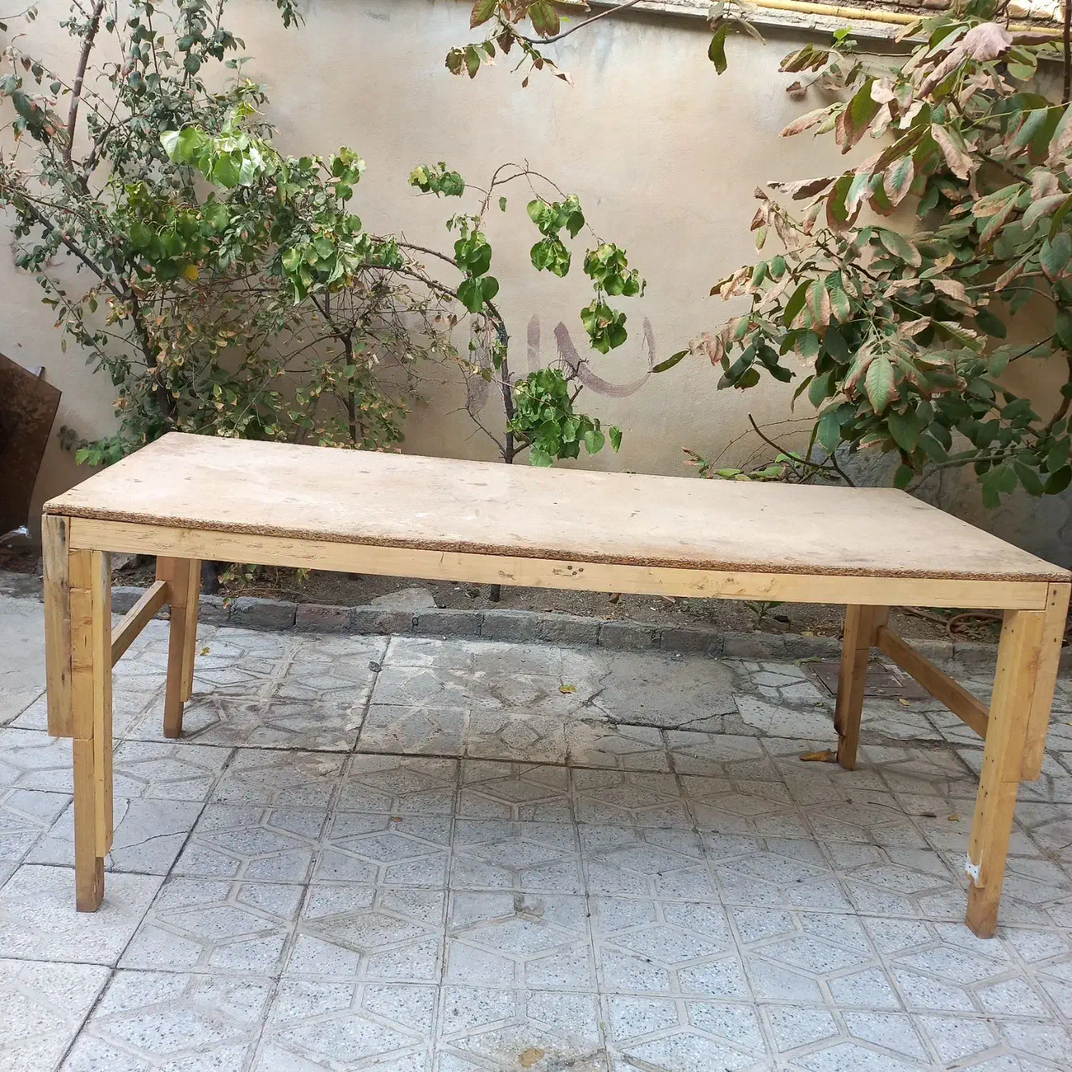 میز کار چوبی  و بنر آهنی مناسب مغازه|فروشگاه و مغازه|بروجرد, |دیوار