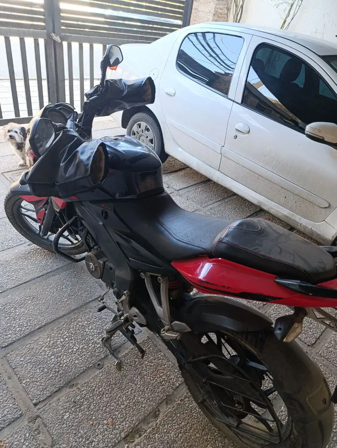 موتور ns150|موتورسیکلت|اندیشه, اندیشه فاز ۳|دیوار