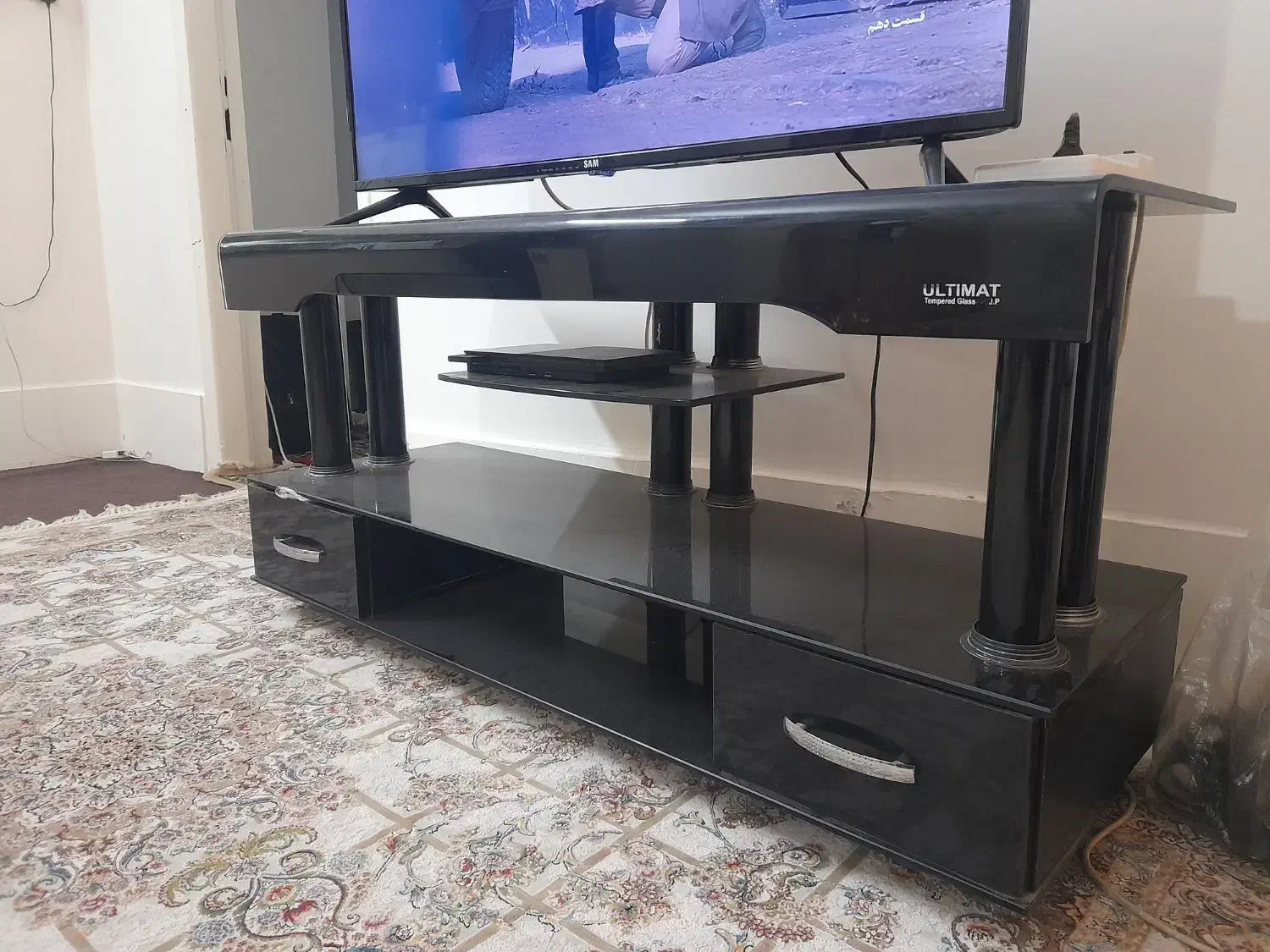 میز تلویزیون|میز تلویزیون|قم, قلعه عموحسین|دیوار