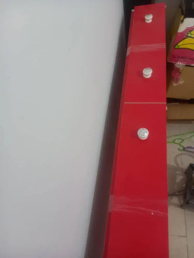 تخت سالم با تشک رایگان فقط جمش کردم|تخت و صندلی بچه|پرند, فاز ۶|دیوار