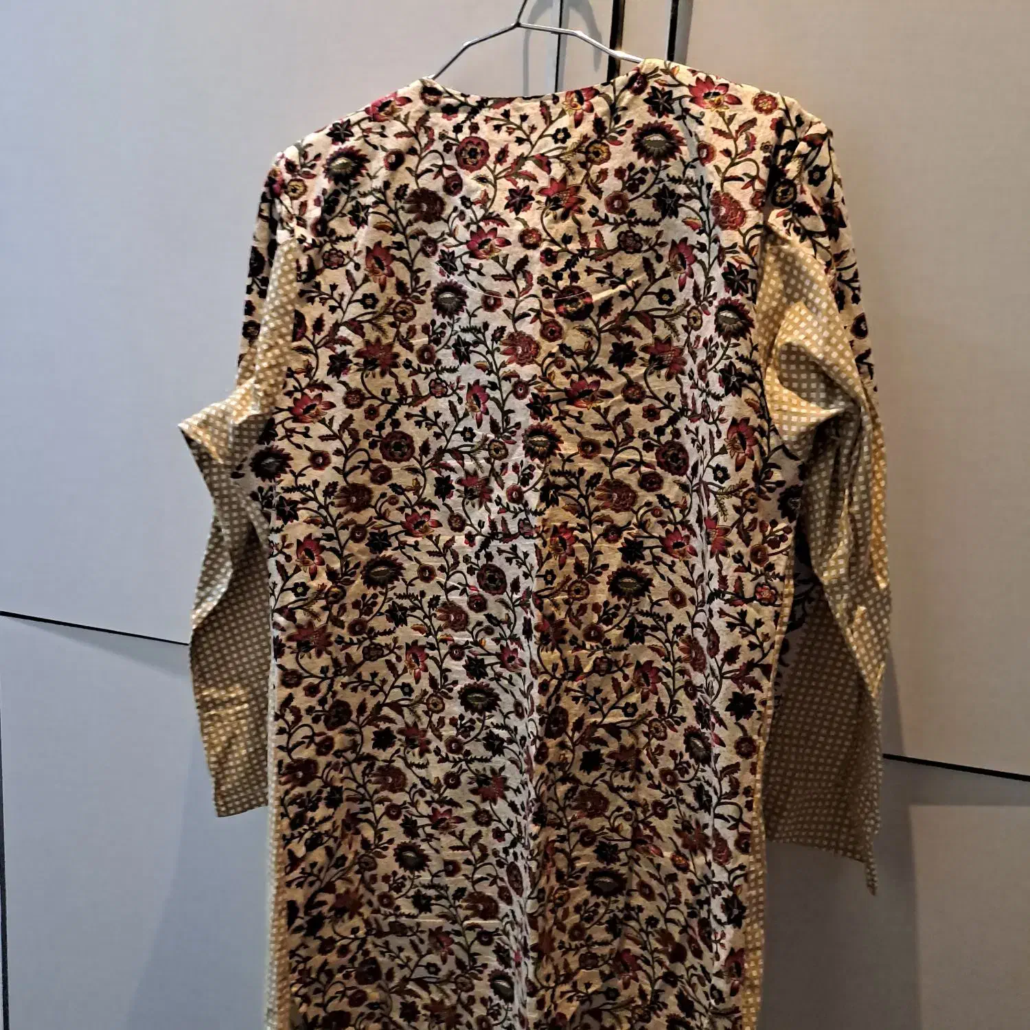 مانتو ولباس  سایز ۴۴،۴۶،۴۸|لباس|آبیک, |دیوار