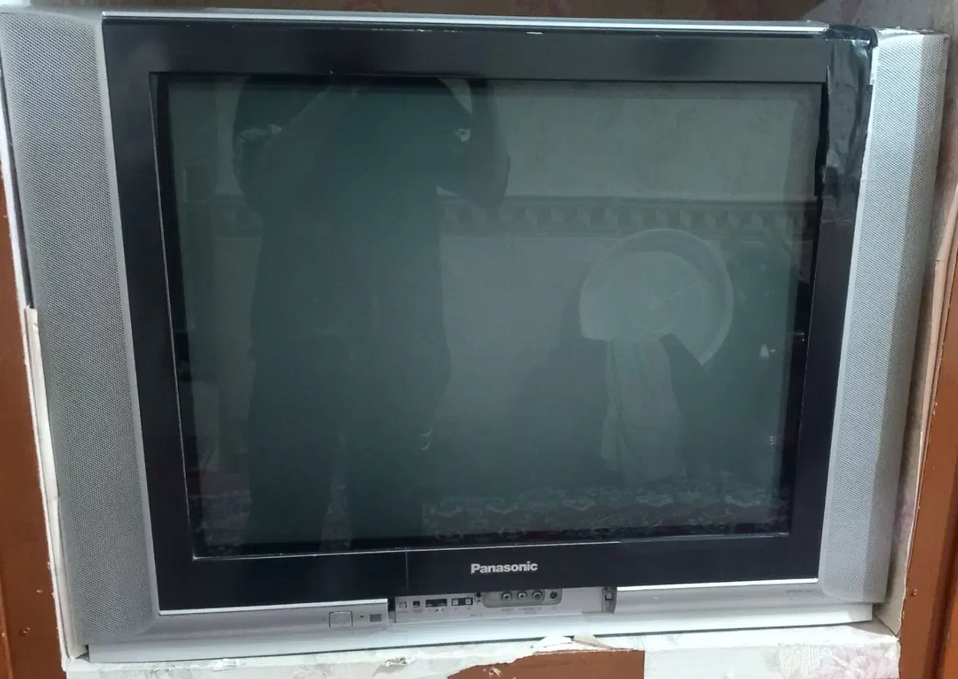 تلویزیون|تلویزیون و پروژکتور|باوی, |دیوار