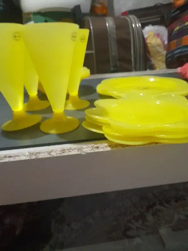 سرویس مسافرتی|ظروف نگهدارنده، پلاستیکی، یکبارمصرف|دورود, |دیوار