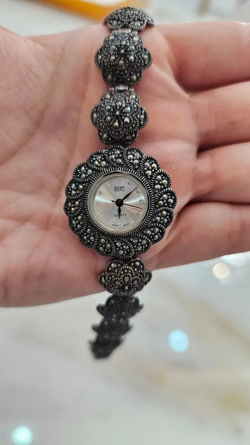 ساعت نقره سیاه|جواهرات|رشت, پستک|دیوار