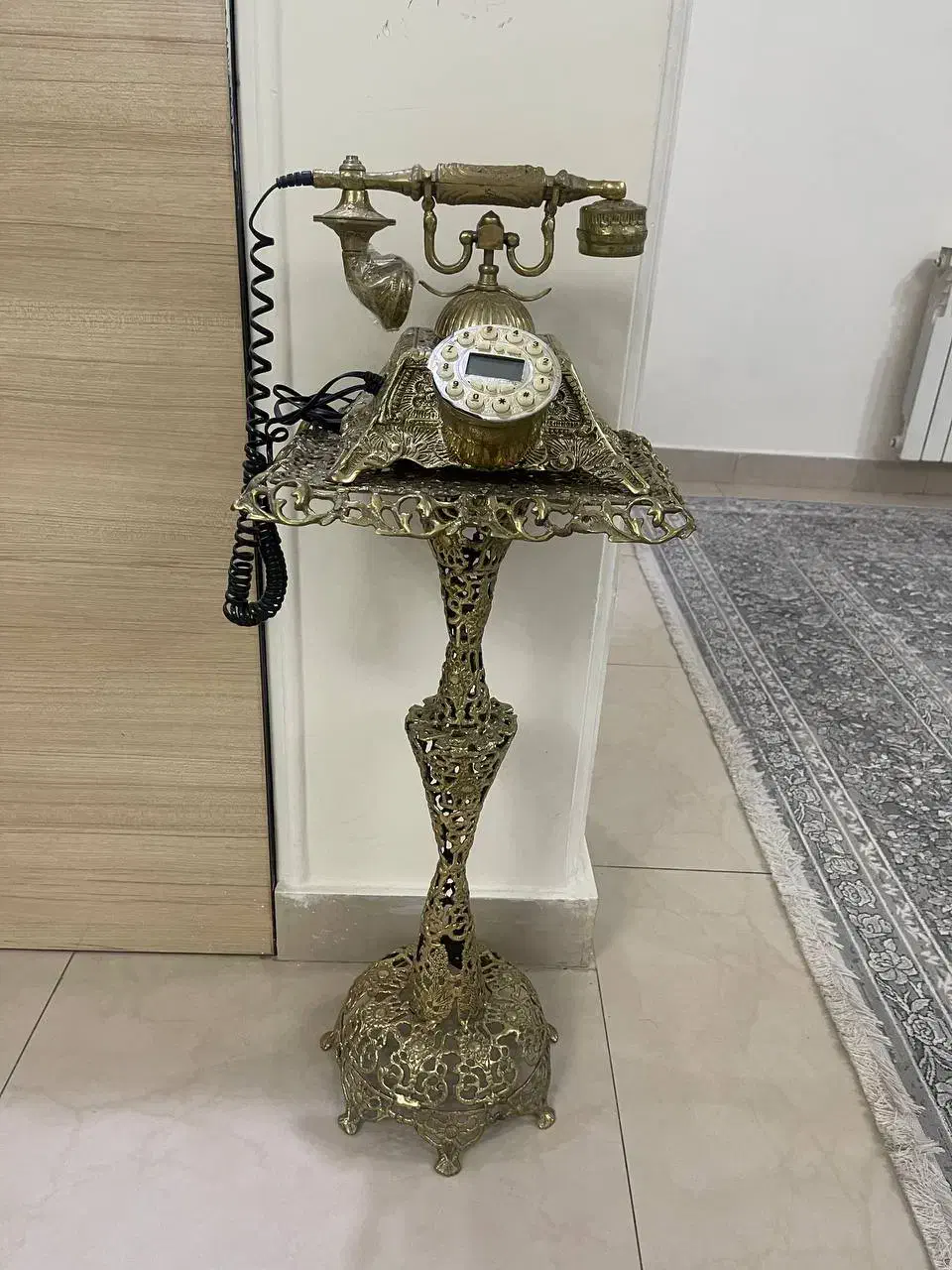 میز تلفن برنجی|میز تلفن|تهران, آسمان|دیوار