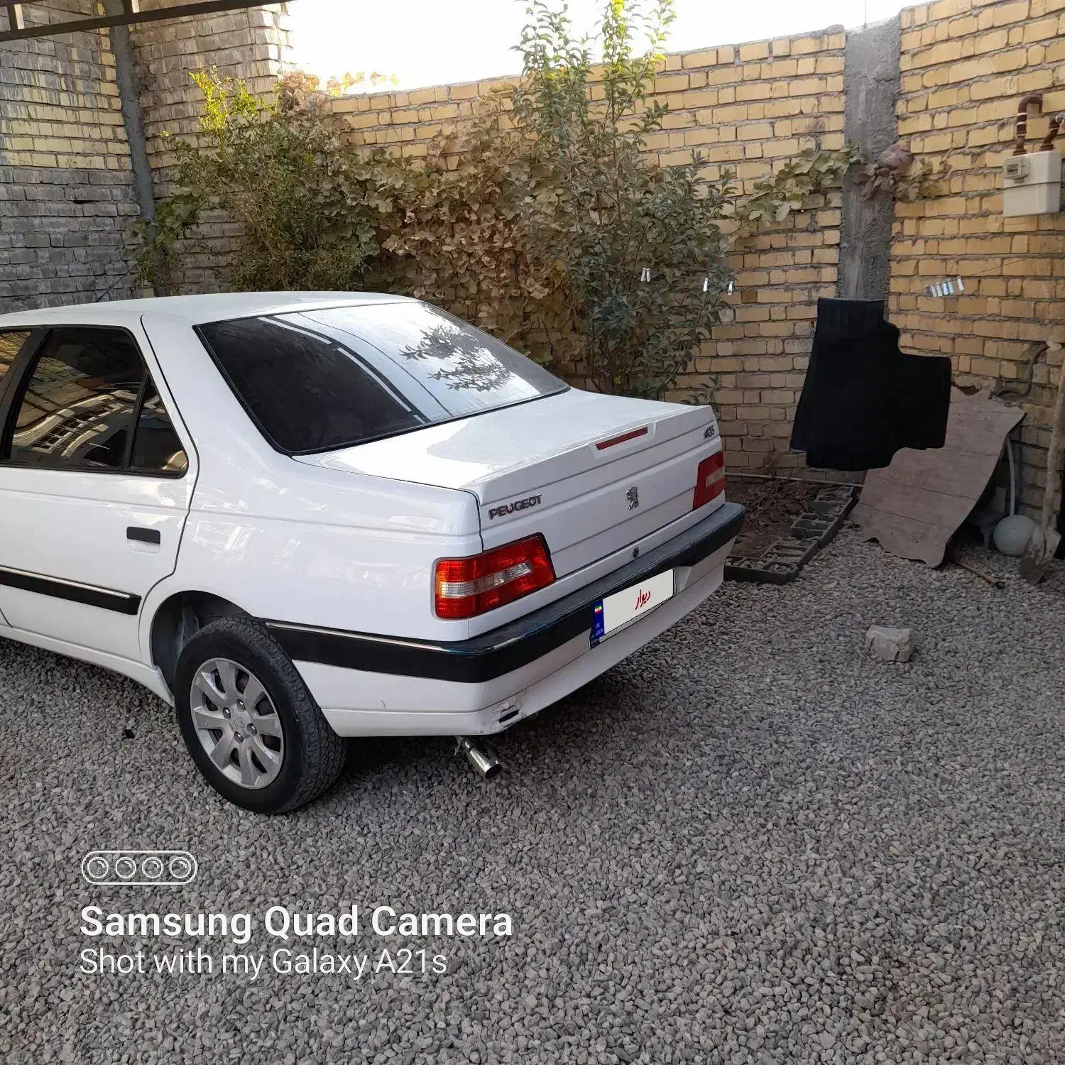 ماشین ۴۰۵ تیو فائو کاملا سالم و بی رنگ|خودرو سواری و وانت|شیراز, انجیره|دیوار