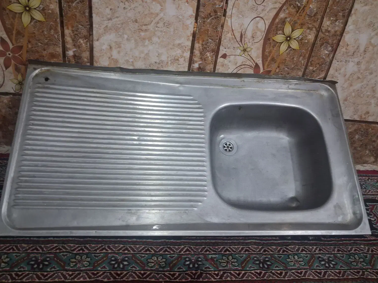 اب چکان و سینک ظرفشویی سالم|آب‌چکان و نظم‌دهنده ظروف|خاش, |دیوار