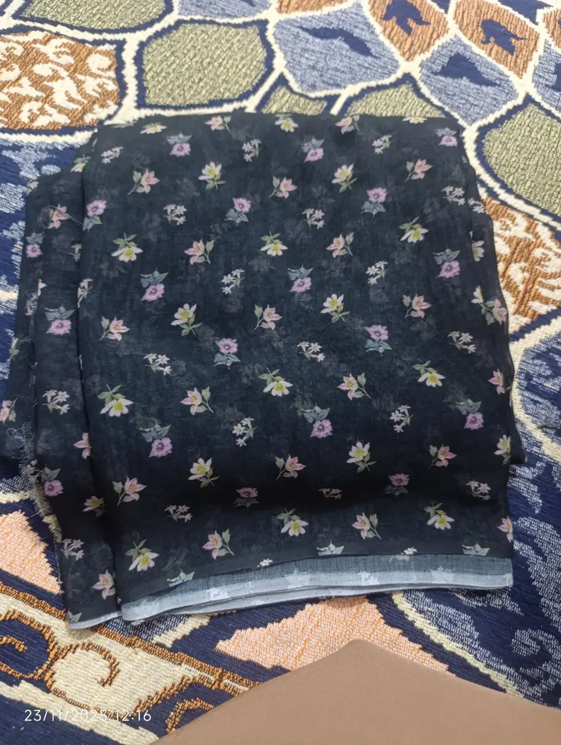 چادر زاپنی|لباس|رودان, |دیوار