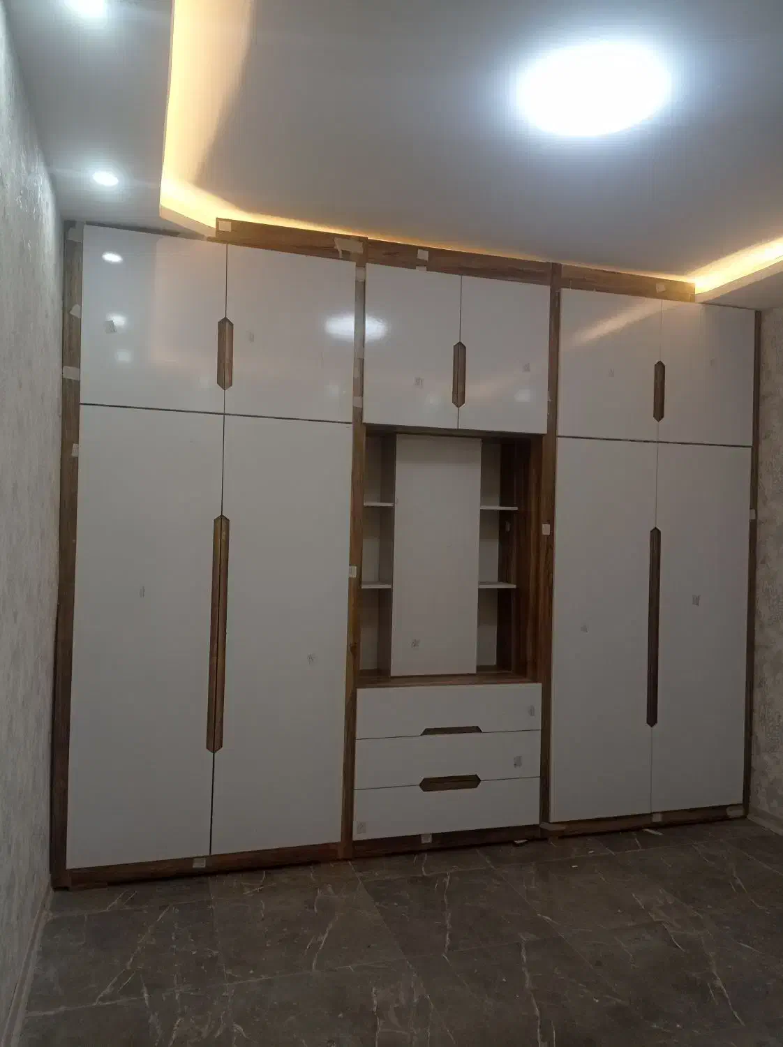 کابینت و کمد دیواری|خدمات پیشه و مهارت|گلبهار, شهر جدید گلبهار|دیوار