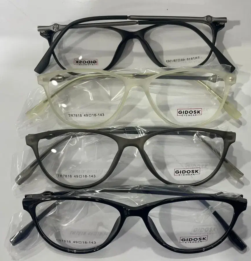 انواع عینک طبی و آفتابی|زیورآلات و اکسسوری|قم, باغ شازده|دیوار