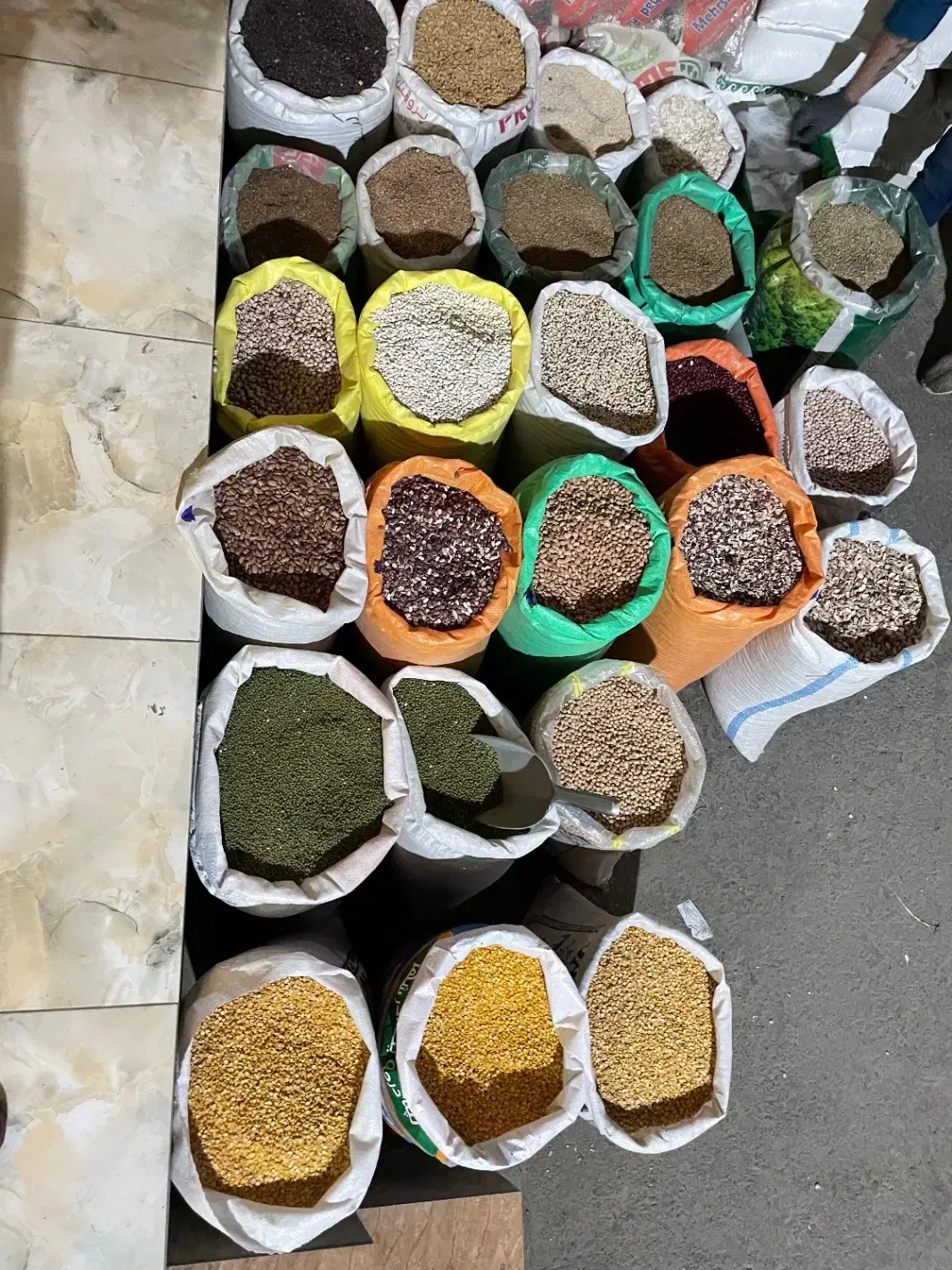 حبوبات عدس ریز کانادایی کیفیت بسیار خوب|خوردنی و آشامیدنی|اصفهان, جلالیه|دیوار